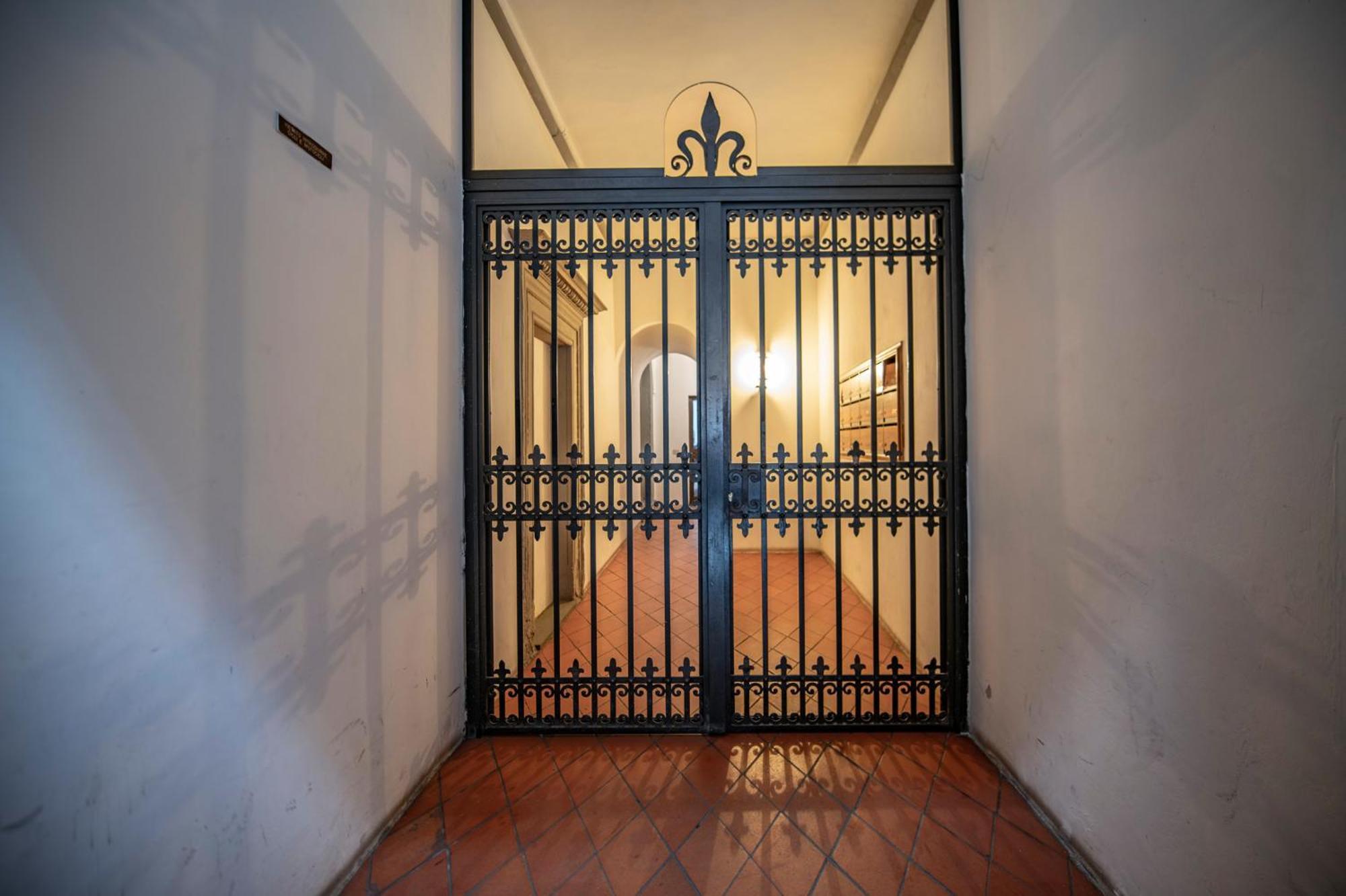 Mamo Florence - Borgo San Jacopo Apartment エクステリア 写真